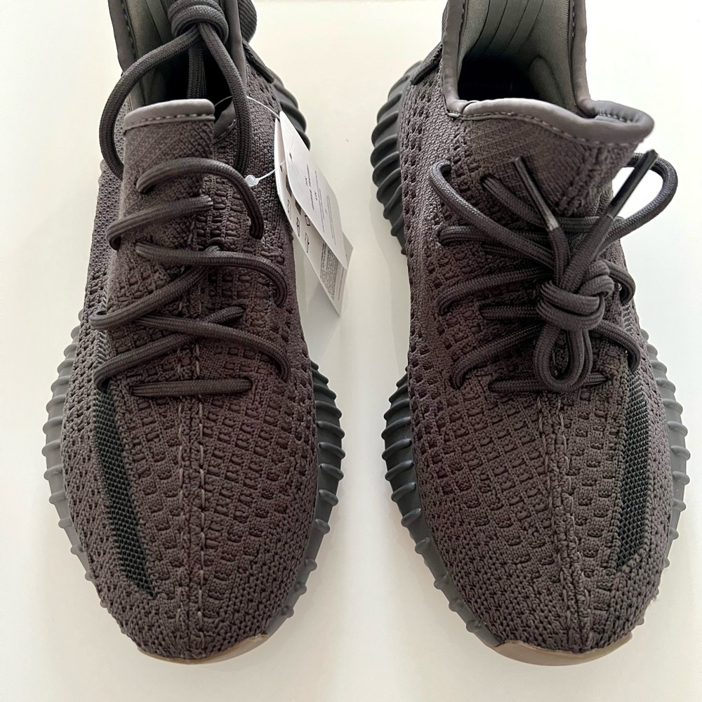 Adidas Yeezy Boost 350 V2 Cinder